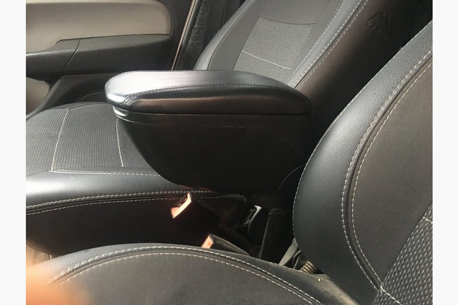 Fiat Doblo I 2001–2005 Naslon za roko (na vodilo sedeža) Image