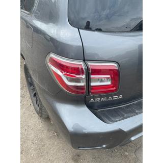 Zadnje LED luči (original, rabljeno, letnik 2019) Nissan Armada 2016–2024 fotografija 1
