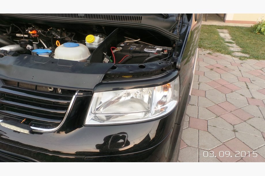 Volkswagen T5 Transporter 2003–2010 Veke za žaromete (2 kosa, črne) Fotografija 2