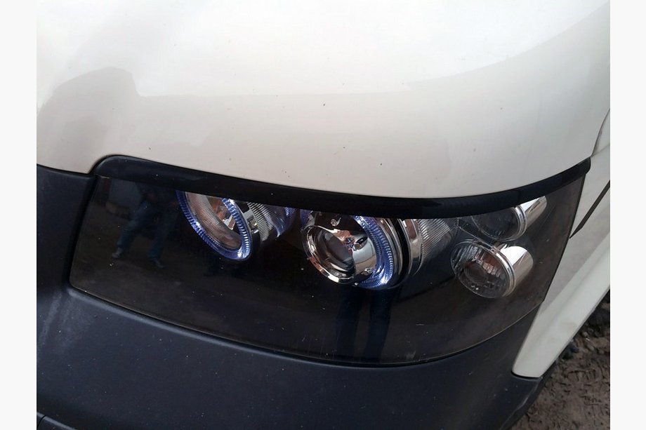 Volkswagen T5 Multivan 2003–2010 Veke za žaromete (2 kos, plastika, črne) Mat črna Image