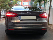 Ford Fusion 2012–2020 Nerjaveča zaščitna letvica roba prtljažnika fotografija 1
