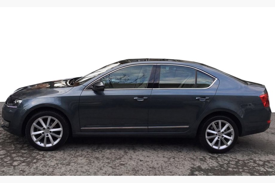 Skoda Octavia III A7 2013–2019 Kompletna obroba oken (10 kos, nerjavno jeklo) Image