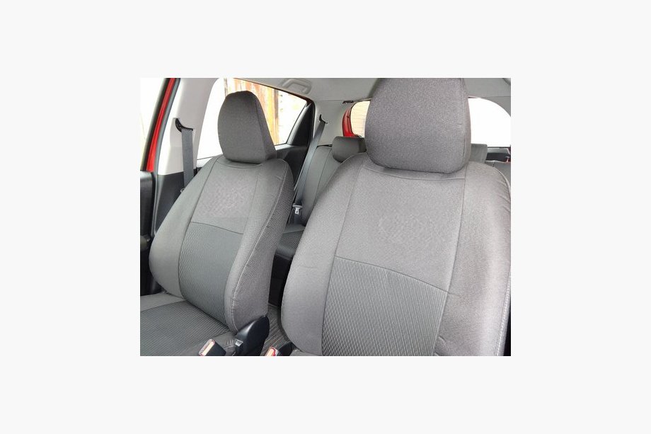 Toyota Yaris 2006–2011 Avtoprevleke za sedeže (tekstilne, Classik) Image