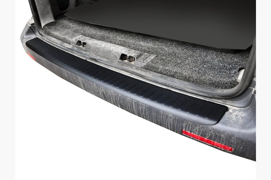 Volkswagen T5 Multivan 2003–2010 Obloga zadnjega odbijača z zavihkom (ABS plastika) Image