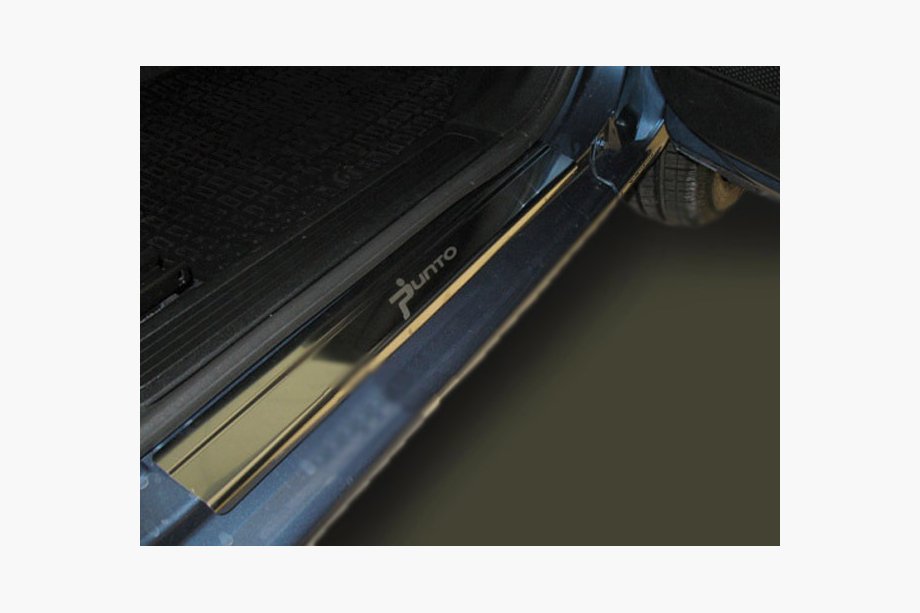Fiat Grande Punto/Punto EVO 2006–2018 Zaščitne letve pragov Natanika Premium (2 kos, nerjaveče jeklo) Image