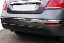 Fiat Linea 2006–2018 Nerjaveče letvice za zadnji rob odbijača (2012↗, nerj., 3 kos) fotografija 1