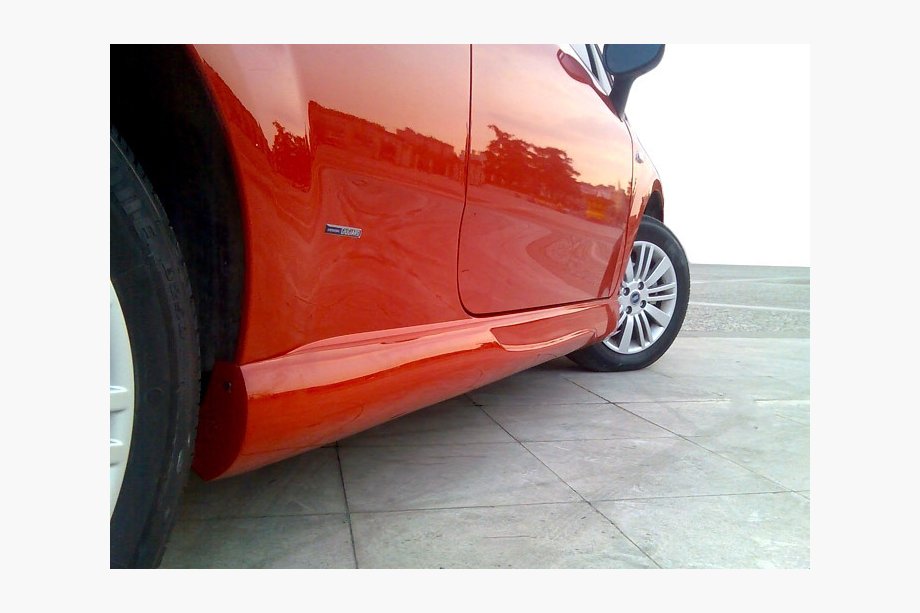 Fiat Grande Punto/Punto EVO 2006–2018 Bočni pragovi (za 3-vratna, za lakiranje) Image