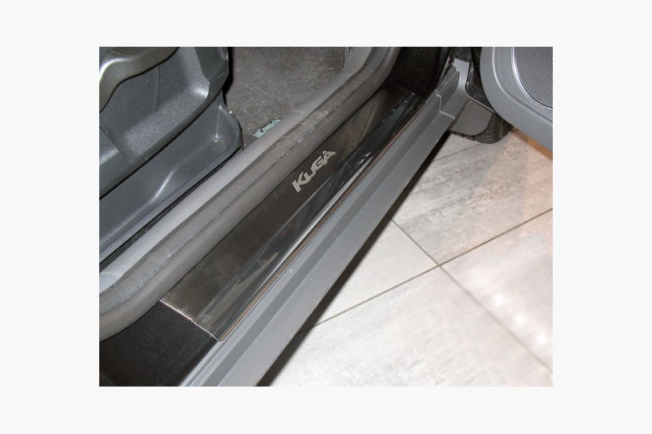 Ford Kuga 2008–2013 Nerjaveče letve pragov Nataniko (4 kosi) Premium – 3M lepilni trak, 0,8 mm Image