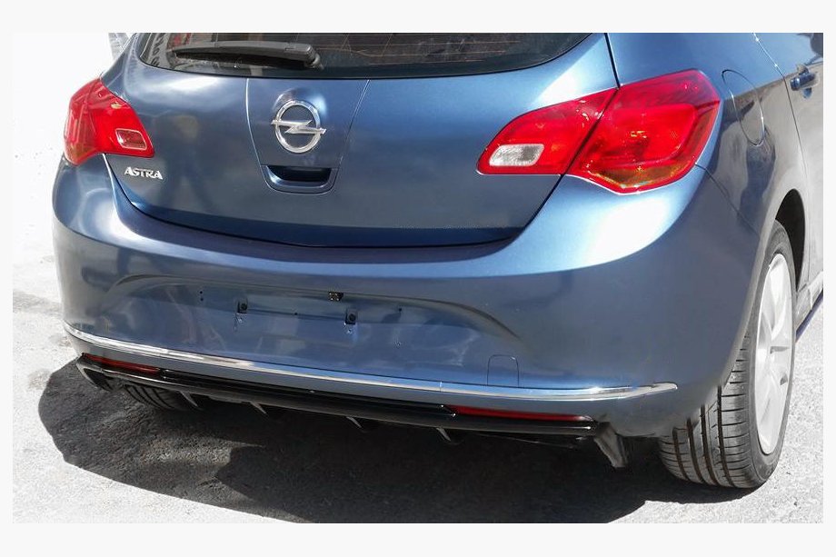 Opel Astra J 2009–2015 Pokrov zadnjega difuzorja (za barvanje) Fotografija 1