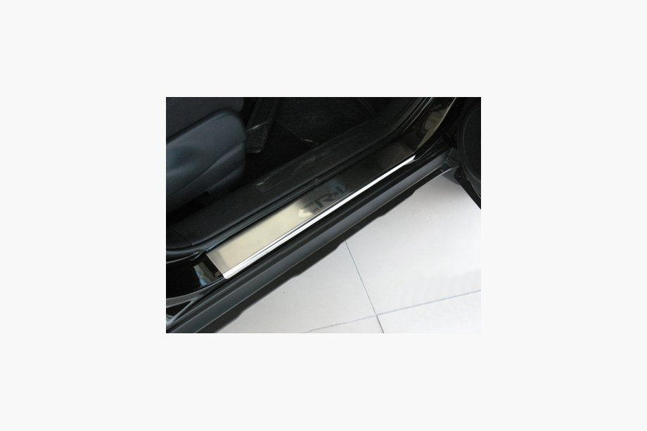 Honda CRV 2001–2006 Natanika Premium letve pragov (4 kosi, nerjavno jeklo) Image