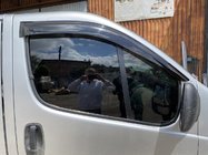 Renault Trafic 2001–2015 Deflektorji za okna (2 kosa, ANV) fotografija 1