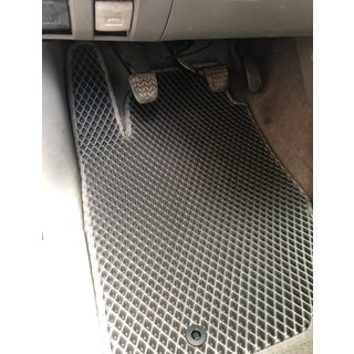 EVA V1 talne preproge (črne) Toyota Hilux 2006–2015 fotografija 1