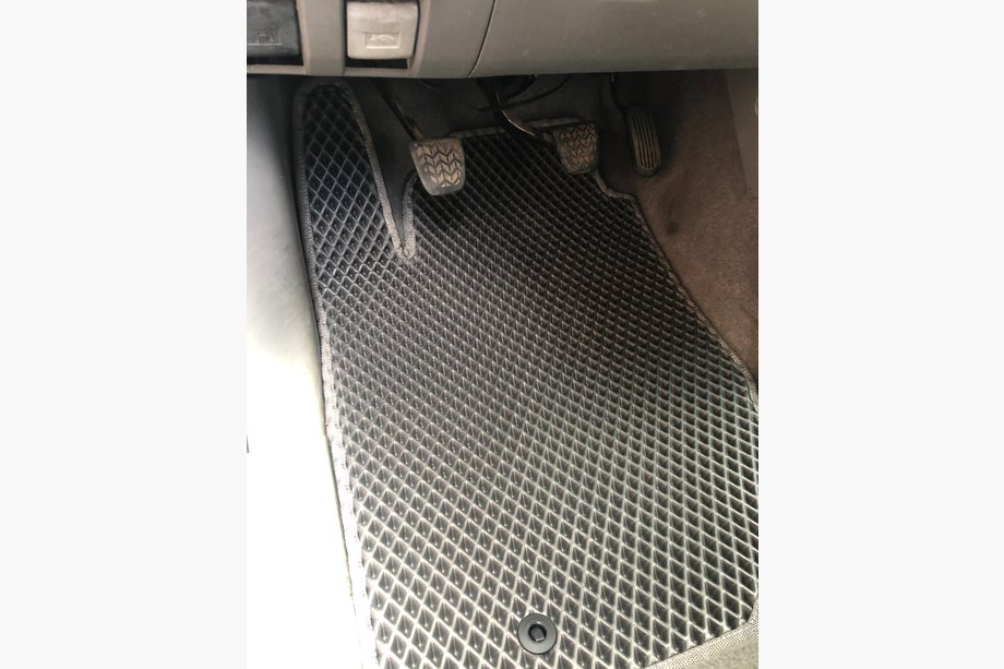Toyota Hilux 2006–2015 EVA V1 talne preproge (črne) Image