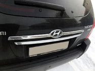 Hyundai Tucson JM 2004– Plastična letvica nad registrsko tablico fotografija 1