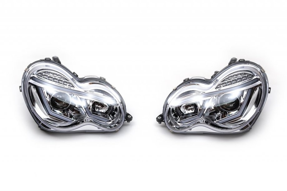 Mercedes razred C W203 2000–2007 Sprednji žarometi z LED pozicijskimi lučmi (2 kosa) Temni Image