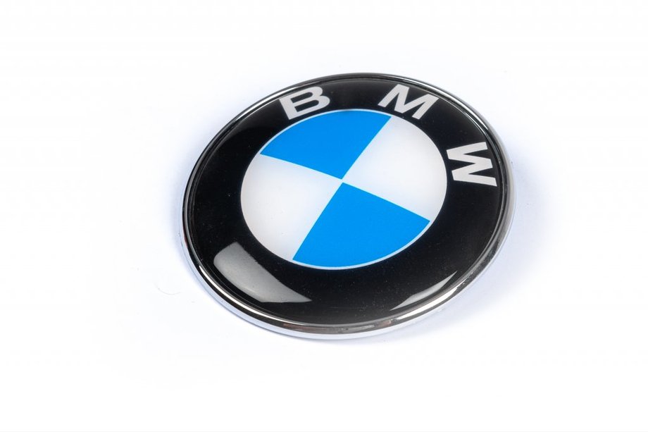 BMW X3 E83 2003–2010 Sprednji emblem Image