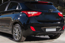 Hyundai I-30 2012–2017 Kromirana letev nad registrsko tablico (HB, nerjavno jeklo) fotografija 1