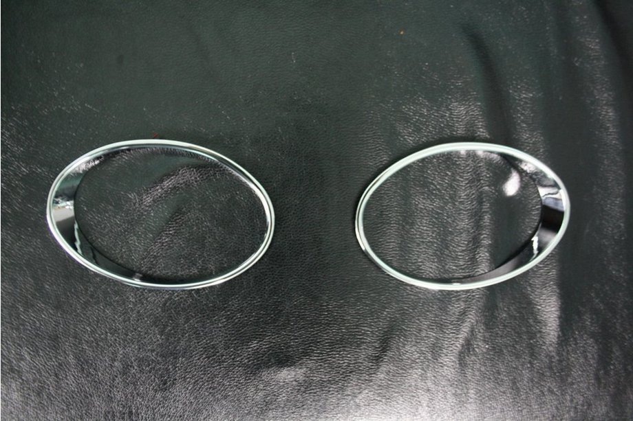 Hyundai Santa Fe 2 2006–2012 Kromirani pokrovi meglenk (2 kosa, plastika) Image