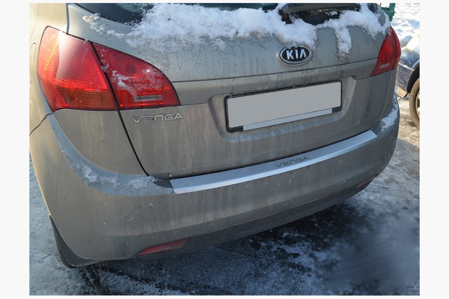 Kia Venga 2010–2019 Nerjaveča obloga zadnjega odbijača z zavihkom Natanika Image