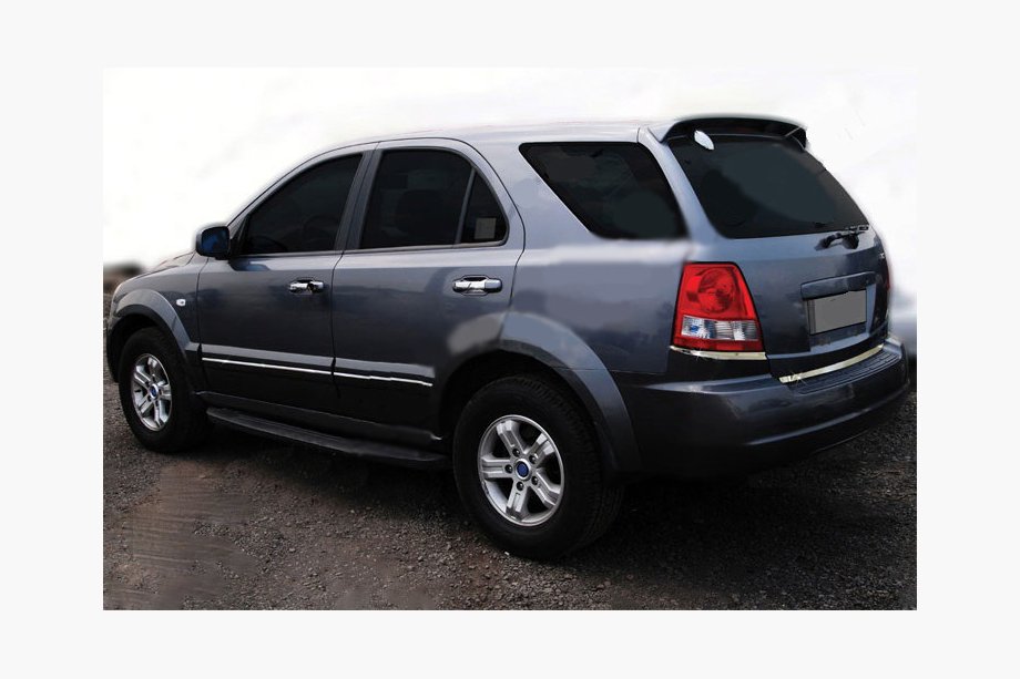 Kia Sorento I BL 2002–2009 Spodnja kromirana obloga stop luči (2 kosa, nerjaveče jeklo) Image