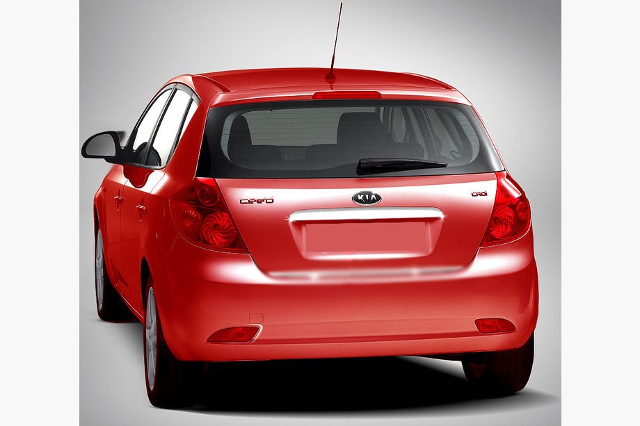 Kia Ceed 2007–2012 Okrasna letvica nad registrsko tablico (HB, nerjaveče jeklo) Image