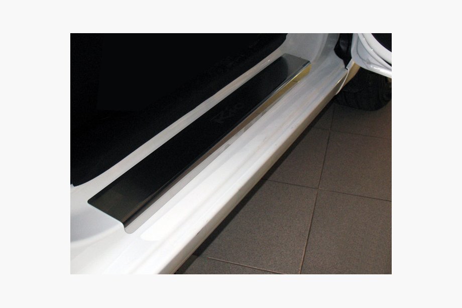 Lada Largus 2012– Nerjaveče letve pragov Nataniko (4 kosi) Image