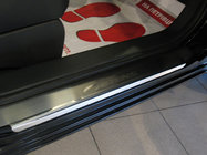 Kia Carens 1999–2012 Natanika Premium letve pragov (4 kosi, nerjavno jeklo) fotografija 1