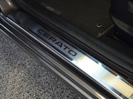 Kia Cerato 3 2013–2018 Nerjaveče letve pragov Nataniko (4 kosi) fotografija 1