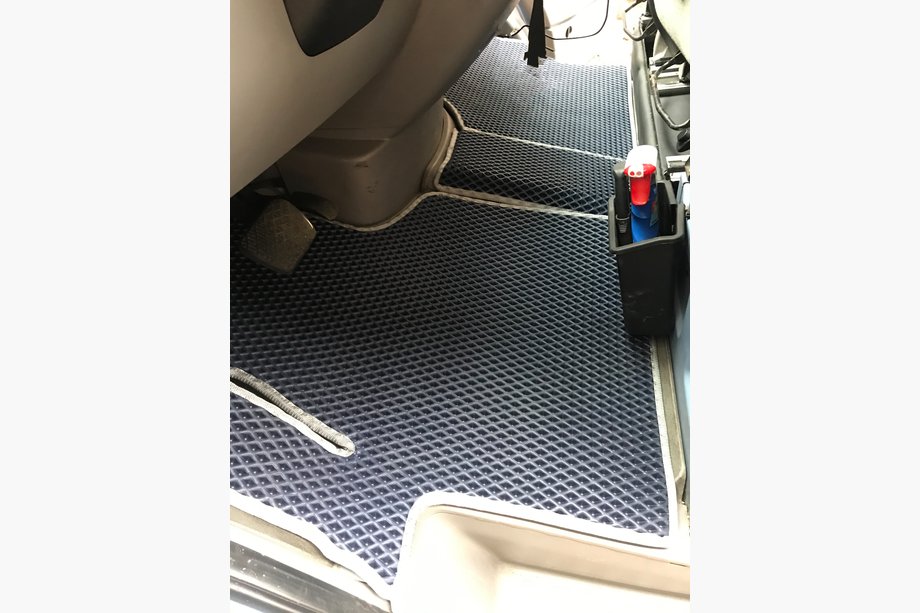 Mercedes Sprinter W906 2006–2018 EVA V1 talne preproge (črne) Image