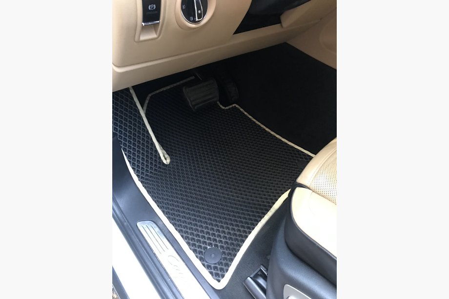 Porsche Cayenne 2010–2017 EVA avtomobilske preproge (črne) Image