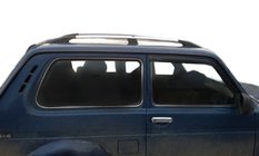 Lada Niva in Urban 1977– Kromirane strešne sani Kovinske montažne noge fotografija 1