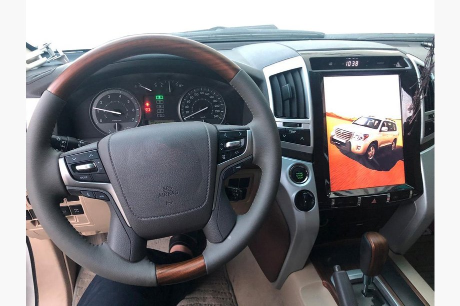 Toyota Land Cruiser 200 2007–2021 Multimedijska avtoradio enota GXR 2008-2015 (Tesla dizajn, 12") Image