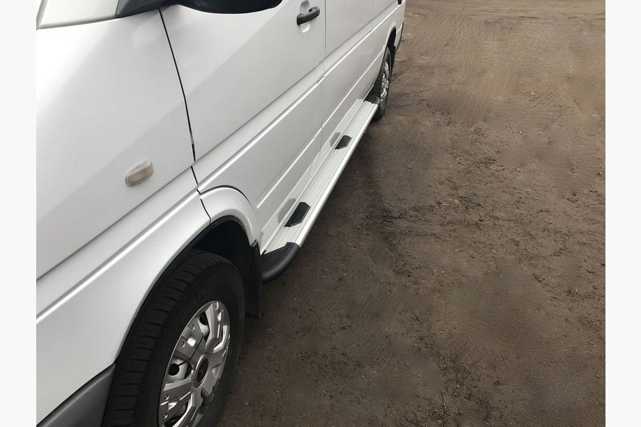 Mercedes Sprinter W901/902/903/904/905 1995–2006 Bočne stopnice Bosphorus OLD Grey (2 kosa, aluminij) Samo srednja medosna razdalja Image