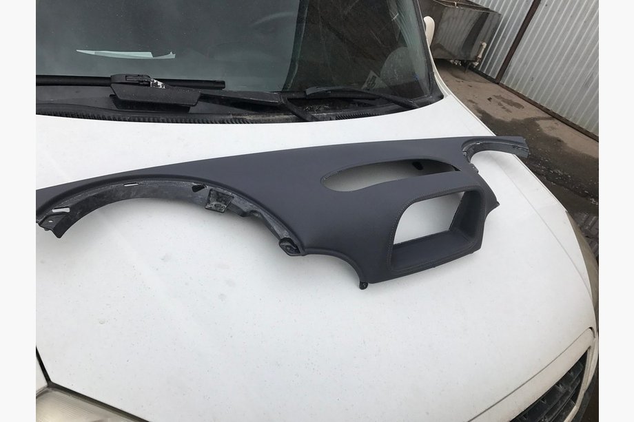 Mercedes Sprinter W901/902/903/904/905 1995–2006 Konzola za 2 DIN (oblazinjena z umetnim usnjem) Image