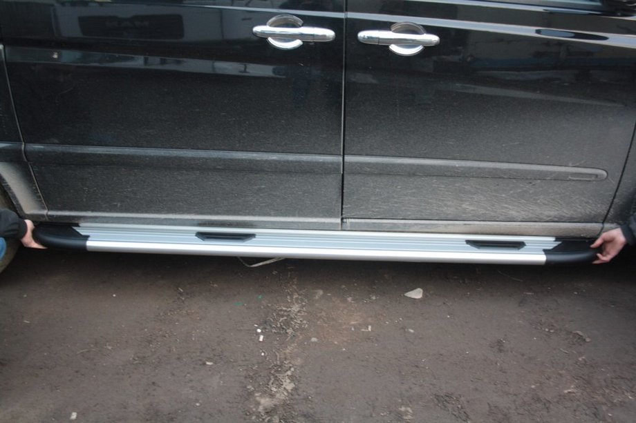 Mercedes Vito W639 2004–2014 Bočne stopnice Bosphorus OLD Grey (2 kosa, aluminij) Fotografija 2