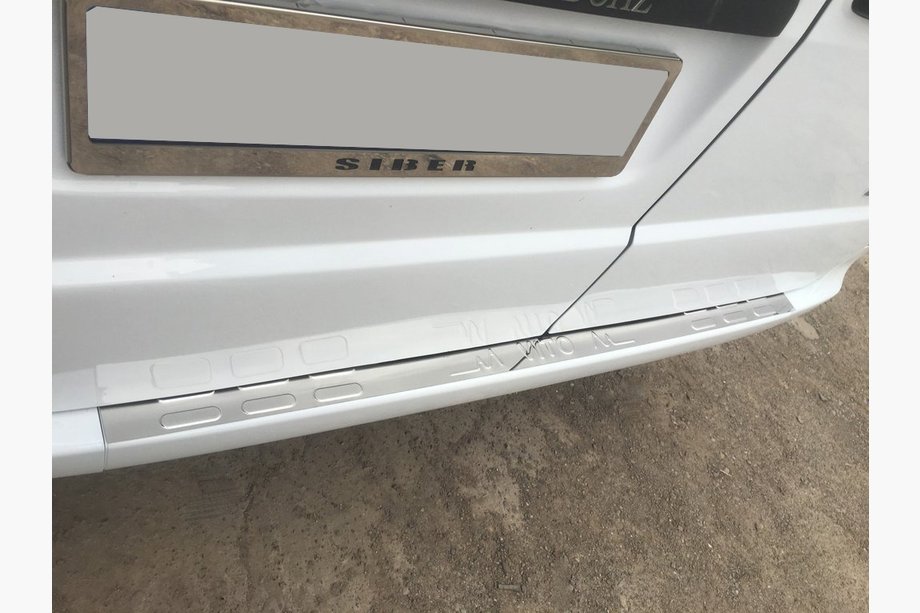 Mercedes Vito W639 2004–2014 Zaščitna obloga zadnjega odbijača brez zavihka (Carmos, nerjaveče jeklo) Fotografija 1