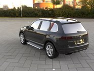 Volkswagen Touareg 2010–2018 Stranske stopnice Allmond Grey (2 kos, aluminij) fotografija 2