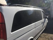 Mercedes Viano 2004–2014 Črne strešne vzdolžne letve Skyport (iz masivne kovine) fotografija 6