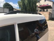 Volkswagen Caddy 2004–2010 Strešni relingi Skyport BLACK Standardna baza fotografija 3