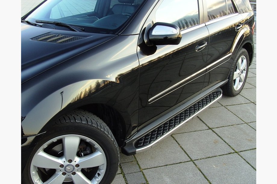 Mercedes GL class X164 2006–2012 Stranske stopnice BlackLine (2 kosa, aluminij) Image