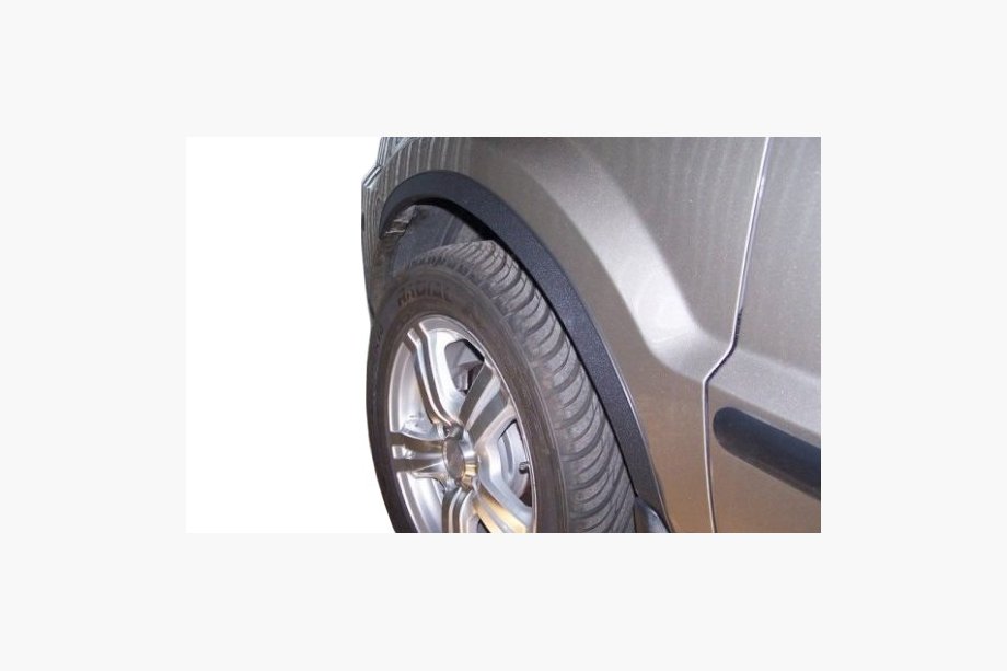 Ford Fusion 2002–2012 Obrobe kolotekov (4 kosi, črne) Fotografija 1
