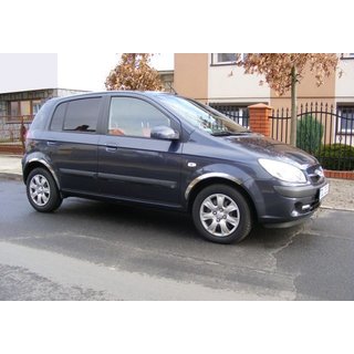 Nerjaveče obrobe blatnikov (4 kosi) Hyundai Getz 2002– fotografija 1