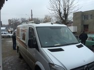 Mercedes Sprinter W906 2006–2018 Strešni relingi Shark (črne nogice) fotografija 3