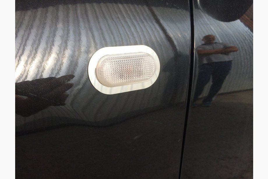Nissan Note 2004–2012 Okvir smernika (2 kos, nerjaveče jeklo) Image