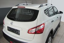 Nissan Qashqai 2010–2014 Kromirane strešne sani Plastične pritrdilne noge fotografija 3