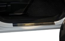 Nissan Qashqai 2010–2014 Zaščitne ploščice pragov (Omsa, 4 kosi, nerjavno jeklo) fotografija 1