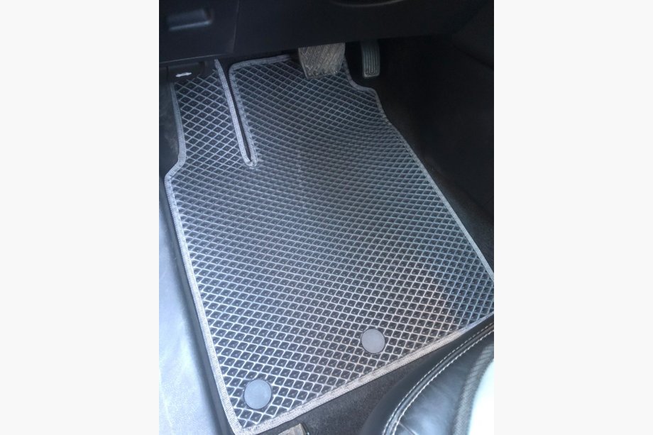 Nissan Qashqai 2010–2014 Avtomobilske preproge (EVA, črne) Image
