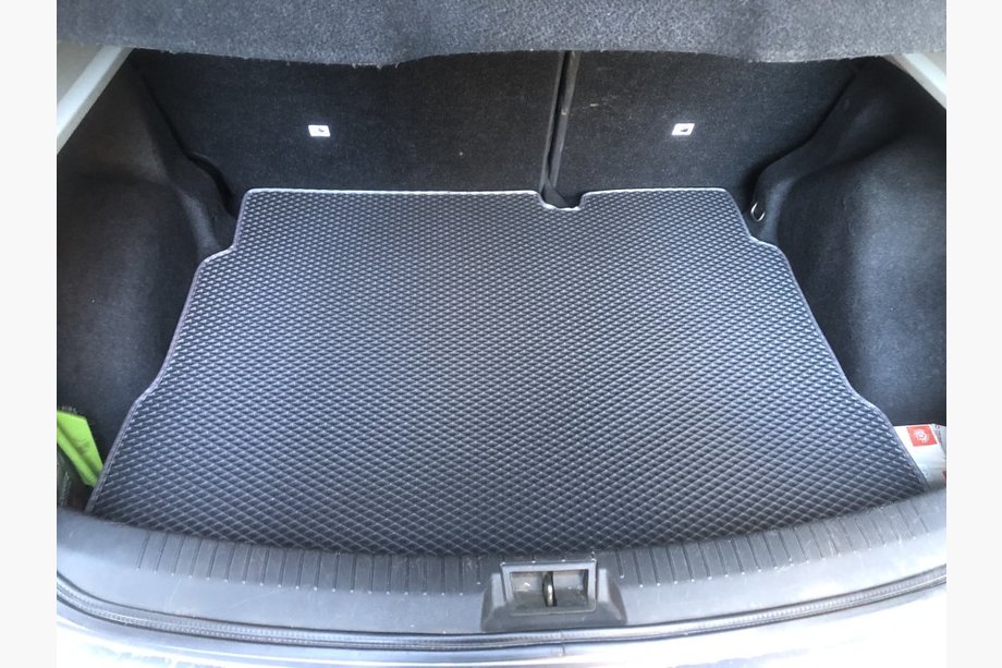 Nissan Qashqai 2010–2014 Podloga prtljažnika (EVA, črna) Image
