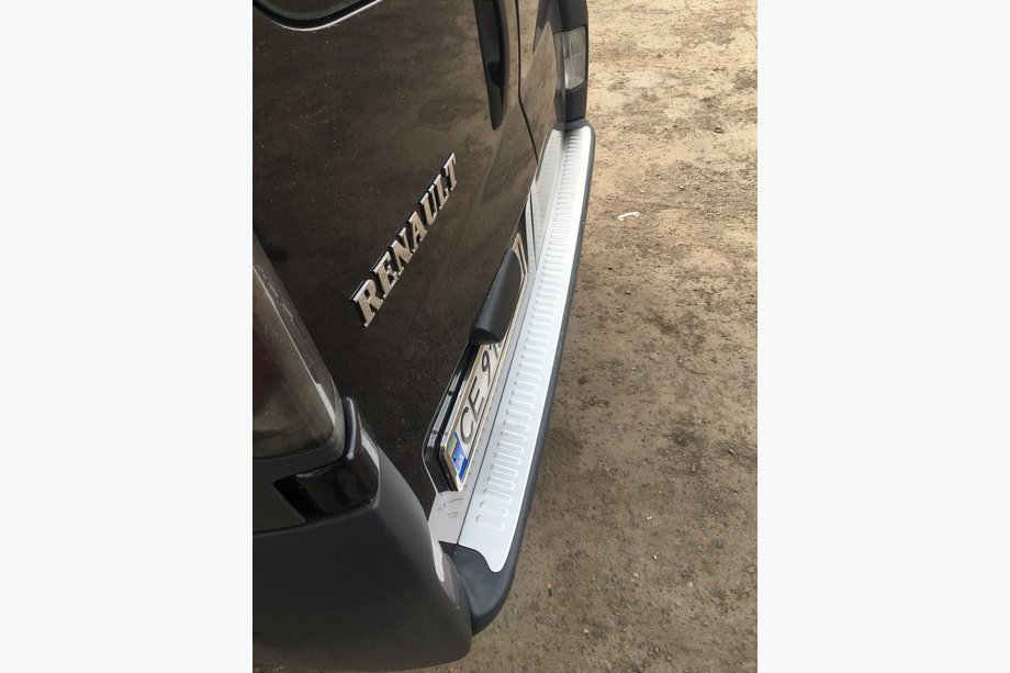 Opel Vivaro 2001–2015 Matirana obloga zadnjega odbijača (Omsa, nerjaveče jeklo) Fotografija 2