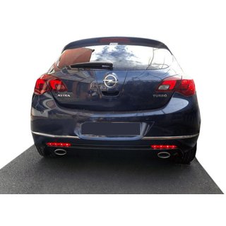 Nerjaveča letev za rob zadnjega odbijača Opel Astra J 2009–2015